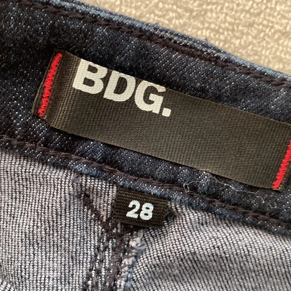 BDG shorts denim embroidered on legs front and back button/zip closure size 28